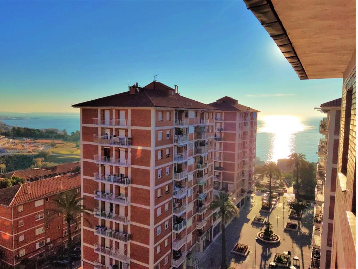 Helena Seaview & Beach-Apartment Montgat Eksteriør billede